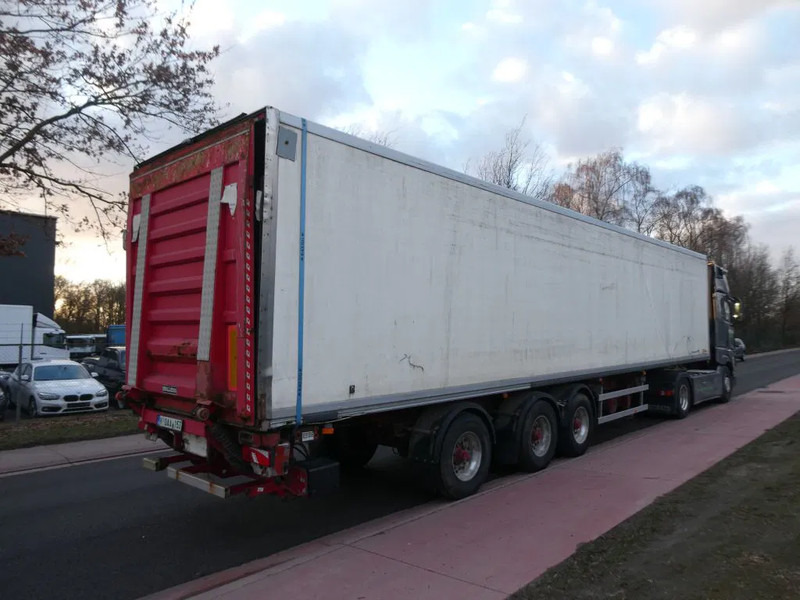 Fruehauf ONCRK 39-327 / DHOLLANDIA 2000kg - Poluprikolica sa zatvorenim sandukom: slika Fruehauf ONCRK 39-327 / DHOLLANDIA 2000kg - Poluprikolica sa zatvorenim sandukom Fruehauf ONCRK 39-327 / DHOLLANDIA 2000kg - Poluprikolica sa zatvorenim sandukom: slika Fruehauf ONCRK 39-327 / DHOLLANDIA 2000kg - Poluprikolica sa zatvorenim sandukom