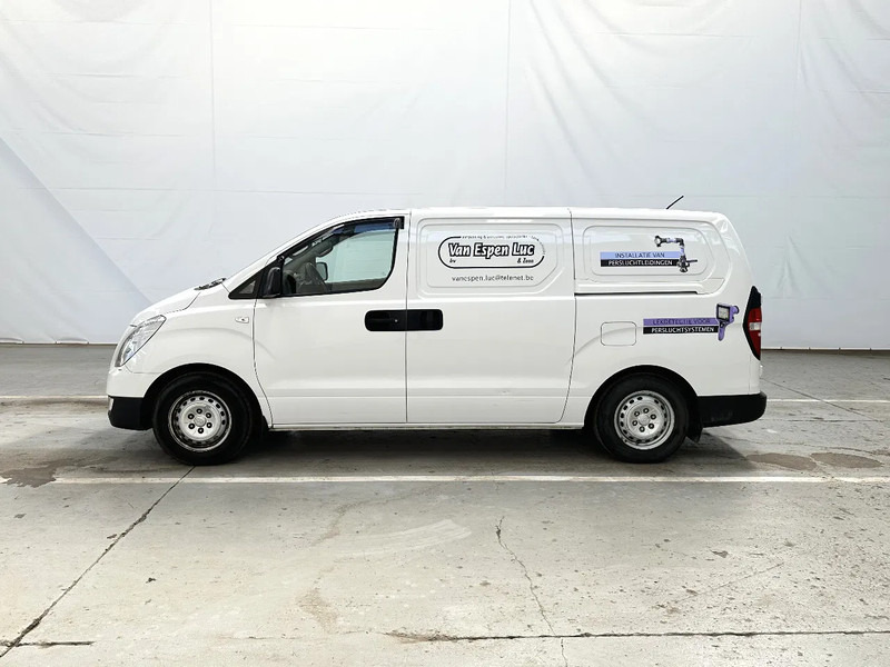 Hyundai H-1 AIRCO / EXCELLENT CONDITION / 2 SCHUIFDEUREN - 2 portes Coulissante - Mali kombi: slika Hyundai H-1 AIRCO / EXCELLENT CONDITION / 2 SCHUIFDEUREN - 2 portes Coulissante - Mali kombi Hyundai H-1 AIRCO / EXCELLENT CONDITION / 2 SCHUIFDEUREN - 2 portes Coulissante - Mali kombi: slika Hyundai H-1 AIRCO / EXCELLENT CONDITION / 2 SCHUIFDEUREN - 2 portes Coulissante - Mali kombi