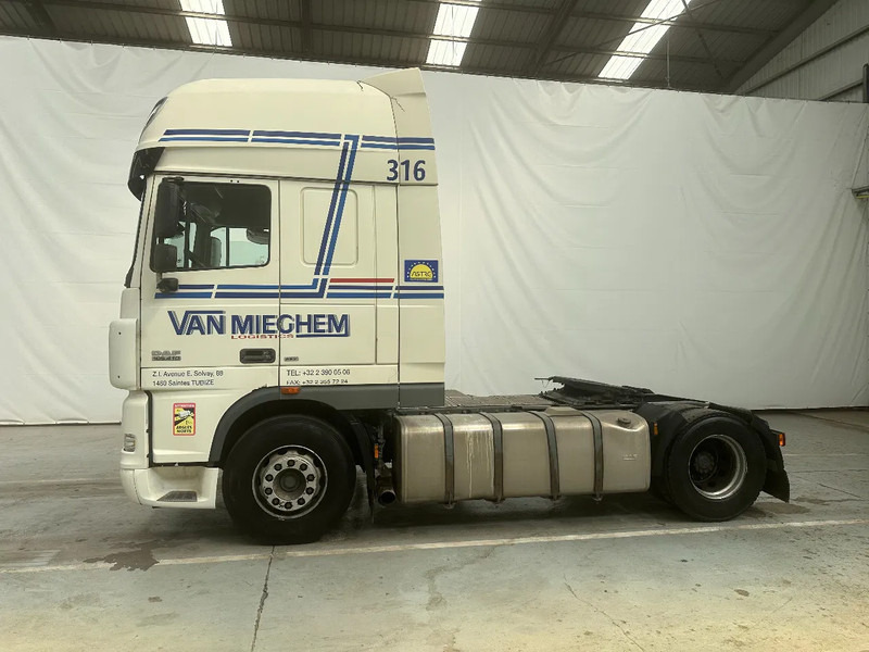 DAF XF 105.410 Superspacecab - Tegljač: slika DAF XF 105.410 Superspacecab - Tegljač DAF XF 105.410 Superspacecab - Tegljač: slika DAF XF 105.410 Superspacecab - Tegljač