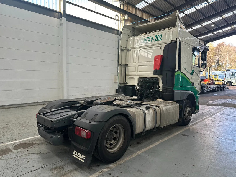 DAF XF 106.460 SPACECAB - Tegljač: slika DAF XF 106.460 SPACECAB - Tegljač DAF XF 106.460 SPACECAB - Tegljač: slika DAF XF 106.460 SPACECAB - Tegljač