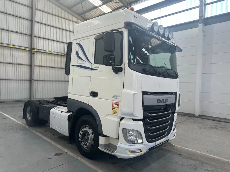 DAF XF 106.460 SPACECAB - Tegljač: slika DAF XF 106.460 SPACECAB - Tegljač DAF XF 106.460 SPACECAB - Tegljač: slika DAF XF 106.460 SPACECAB - Tegljač