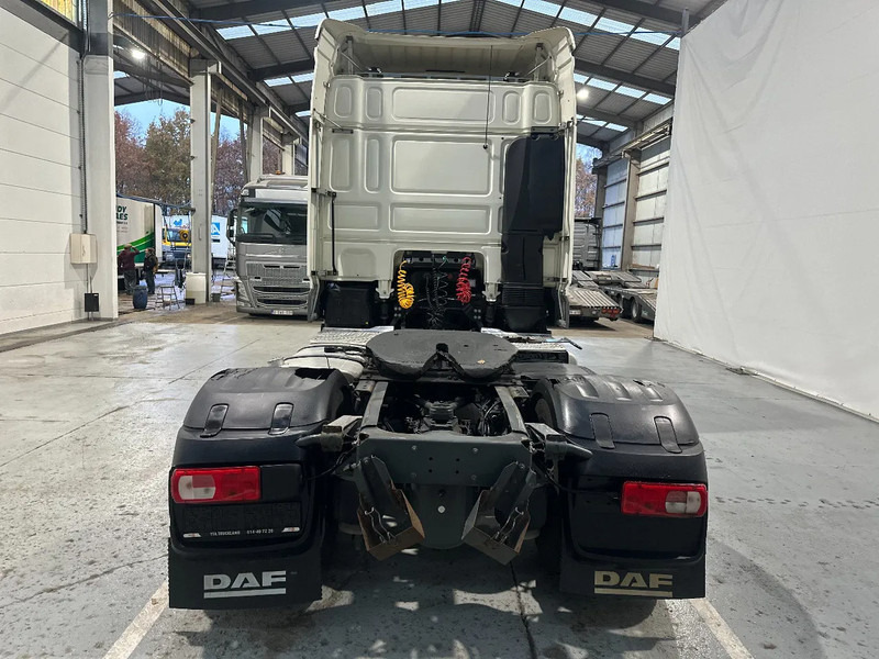DAF XF 106.460 Spacecab - Tegljač: slika DAF XF 106.460 Spacecab - Tegljač DAF XF 106.460 Spacecab - Tegljač: slika DAF XF 106.460 Spacecab - Tegljač