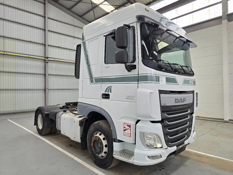 DAF XF 460 AIRCO / EURO 6 - Tegljač: slika DAF XF 460 AIRCO / EURO 6 - Tegljač DAF XF 460 AIRCO / EURO 6 - Tegljač: slika DAF XF 460 AIRCO / EURO 6 - Tegljač