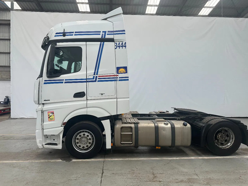 Mercedes-Benz Actros 1842 EURO 5 - Tegljač: slika Mercedes-Benz Actros 1842 EURO 5 - Tegljač Mercedes-Benz Actros 1842 EURO 5 - Tegljač: slika Mercedes-Benz Actros 1842 EURO 5 - Tegljač