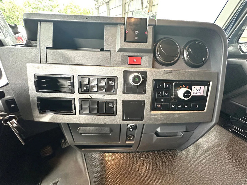 Tegljač Renault T460 HD001 / AIRCO: slika Tegljač Renault T460 HD001 / AIRCO