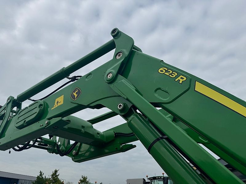 Traktor John Deere 6100M CQ 40KM + VOORLADER 2020 2590 UUR!!!: slika Traktor John Deere 6100M CQ 40KM + VOORLADER 2020 2590 UUR!!!