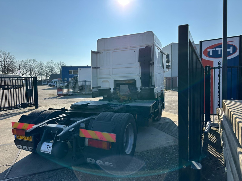 DAF XF105.410 SpaceCab Manual gearbox + Intarder - Tegljač: slika DAF XF105.410 SpaceCab Manual gearbox + Intarder - Tegljač DAF XF105.410 SpaceCab Manual gearbox + Intarder - Tegljač: slika DAF XF105.410 SpaceCab Manual gearbox + Intarder - Tegljač