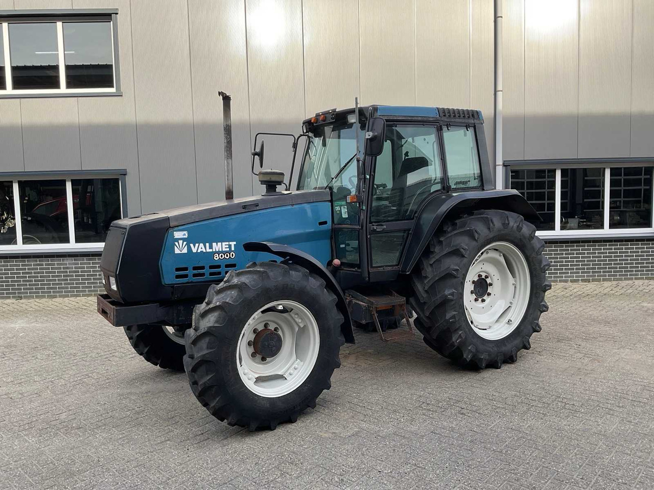 1993 VALMET 8000 HI-TROL FOUR WHEEL DRIVE FARM TRACTOR - Traktor: slika 1993 VALMET 8000 HI-TROL FOUR WHEEL DRIVE FARM TRACTOR - Traktor 1993 VALMET 8000 HI-TROL FOUR WHEEL DRIVE FARM TRACTOR - Traktor: slika 1993 VALMET 8000 HI-TROL FOUR WHEEL DRIVE FARM TRACTOR - Traktor
