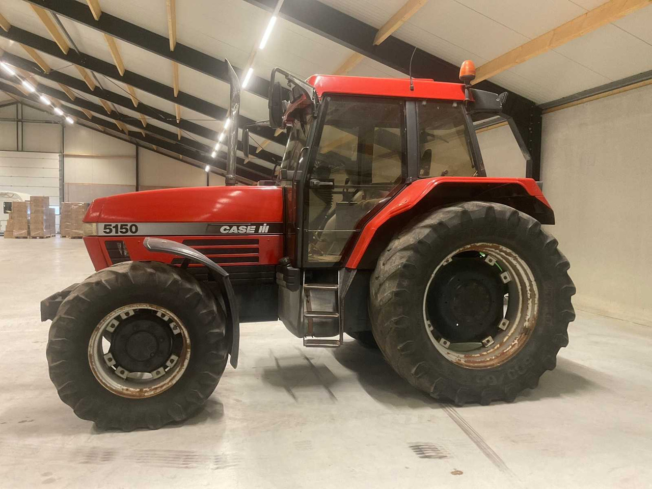1995 CASE IH MAXXUM 5150 PLUS ALL-WHEEL DRIVE FARM TRACTOR - Traktor: slika 1995 CASE IH MAXXUM 5150 PLUS ALL-WHEEL DRIVE FARM TRACTOR - Traktor 1995 CASE IH MAXXUM 5150 PLUS ALL-WHEEL DRIVE FARM TRACTOR - Traktor: slika 1995 CASE IH MAXXUM 5150 PLUS ALL-WHEEL DRIVE FARM TRACTOR - Traktor
