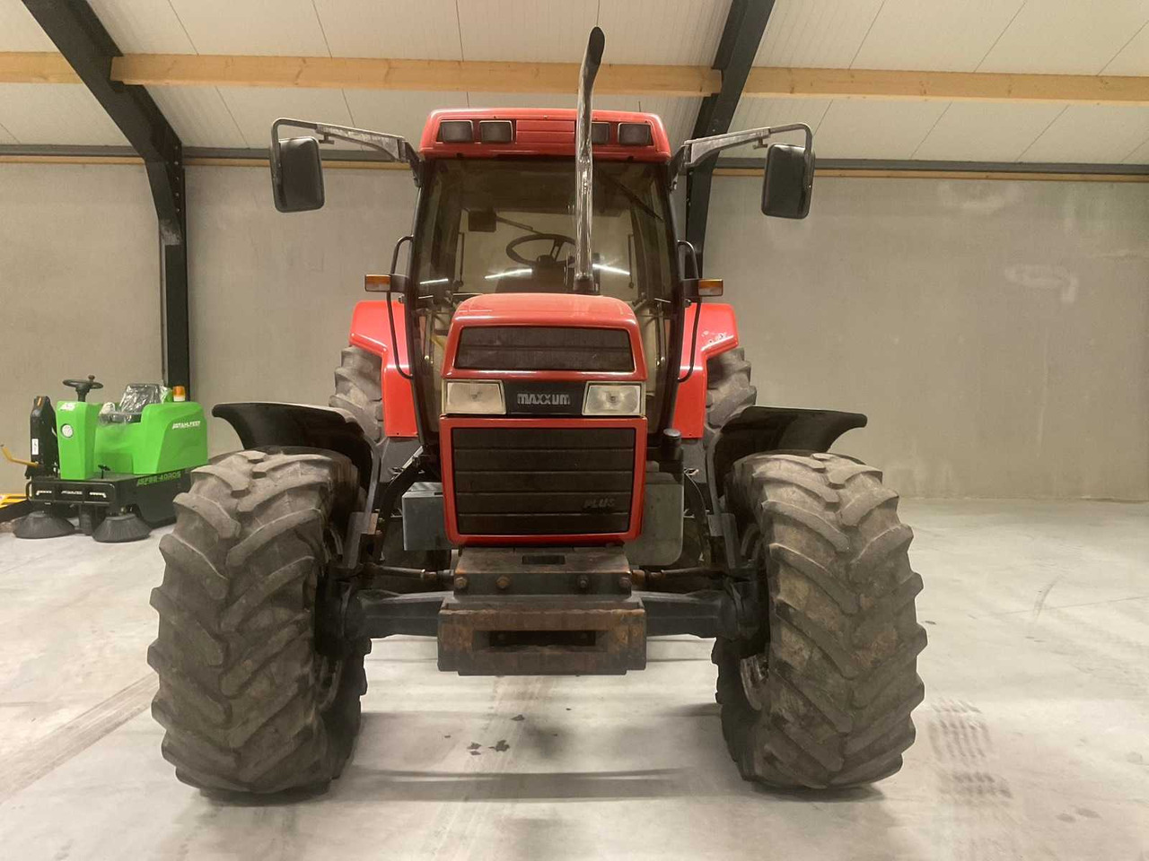 1995 CASE IH MAXXUM 5150 PLUS ALL-WHEEL DRIVE FARM TRACTOR - Traktor: slika 1995 CASE IH MAXXUM 5150 PLUS ALL-WHEEL DRIVE FARM TRACTOR - Traktor 1995 CASE IH MAXXUM 5150 PLUS ALL-WHEEL DRIVE FARM TRACTOR - Traktor: slika 1995 CASE IH MAXXUM 5150 PLUS ALL-WHEEL DRIVE FARM TRACTOR - Traktor