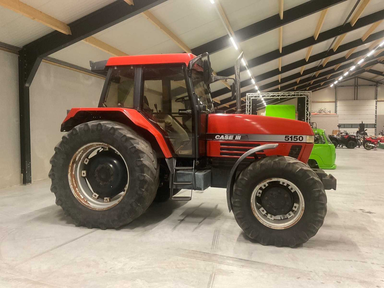 1995 CASE IH MAXXUM 5150 PLUS ALL-WHEEL DRIVE FARM TRACTOR - Traktor: slika 1995 CASE IH MAXXUM 5150 PLUS ALL-WHEEL DRIVE FARM TRACTOR - Traktor 1995 CASE IH MAXXUM 5150 PLUS ALL-WHEEL DRIVE FARM TRACTOR - Traktor: slika 1995 CASE IH MAXXUM 5150 PLUS ALL-WHEEL DRIVE FARM TRACTOR - Traktor