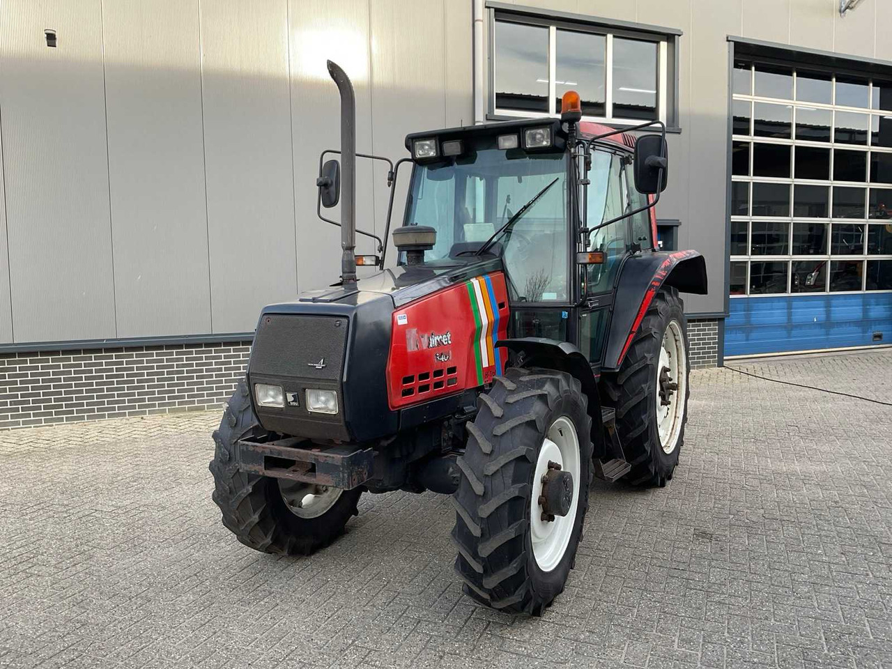1996 VALMET 6400 HI-TROL ALL-WHEEL DRIVE FARM TRACTOR - Traktor: slika 1996 VALMET 6400 HI-TROL ALL-WHEEL DRIVE FARM TRACTOR - Traktor 1996 VALMET 6400 HI-TROL ALL-WHEEL DRIVE FARM TRACTOR - Traktor: slika 1996 VALMET 6400 HI-TROL ALL-WHEEL DRIVE FARM TRACTOR - Traktor