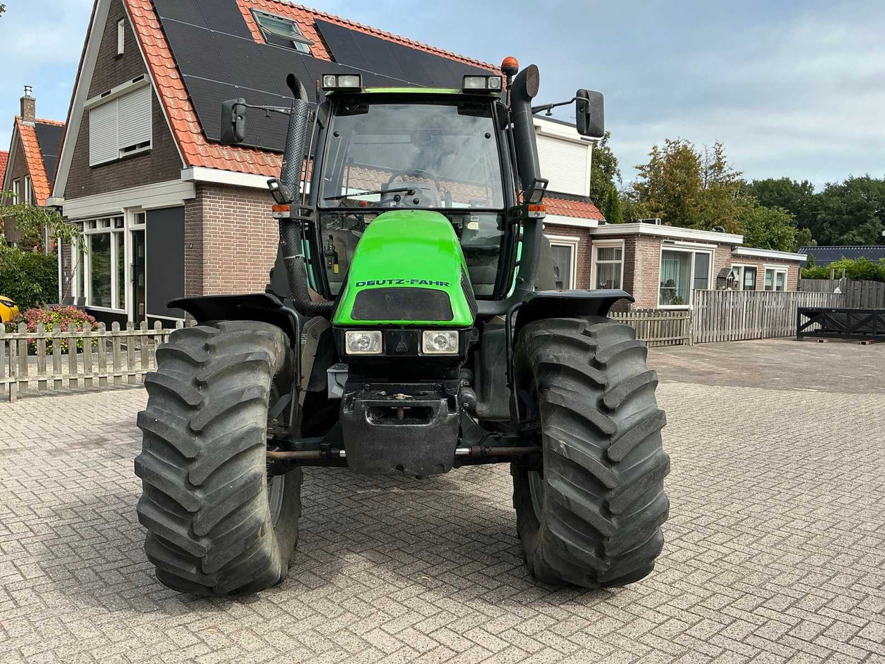 1998 DEUTZ-FAHR AGROTRON 135 MK 2 ALL-WHEEL DRIVE FARM TRACTOR - Traktor: slika 1998 DEUTZ-FAHR AGROTRON 135 MK 2 ALL-WHEEL DRIVE FARM TRACTOR - Traktor 1998 DEUTZ-FAHR AGROTRON 135 MK 2 ALL-WHEEL DRIVE FARM TRACTOR - Traktor: slika 1998 DEUTZ-FAHR AGROTRON 135 MK 2 ALL-WHEEL DRIVE FARM TRACTOR - Traktor