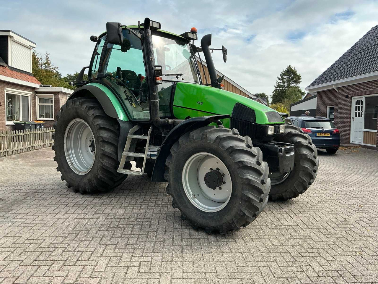 1998 DEUTZ-FAHR AGROTRON 135 MK 2 ALL-WHEEL DRIVE FARM TRACTOR - Traktor: slika 1998 DEUTZ-FAHR AGROTRON 135 MK 2 ALL-WHEEL DRIVE FARM TRACTOR - Traktor 1998 DEUTZ-FAHR AGROTRON 135 MK 2 ALL-WHEEL DRIVE FARM TRACTOR - Traktor: slika 1998 DEUTZ-FAHR AGROTRON 135 MK 2 ALL-WHEEL DRIVE FARM TRACTOR - Traktor
