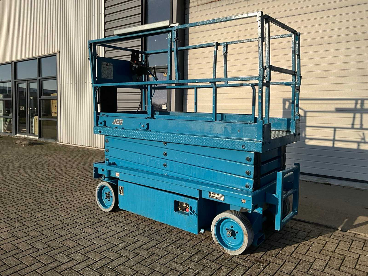 2002 JLG 2646E3 AERIAL WORK PLATFORM - Podizna platforma: slika 2002 JLG 2646E3 AERIAL WORK PLATFORM - Podizna platforma 2002 JLG 2646E3 AERIAL WORK PLATFORM - Podizna platforma: slika 2002 JLG 2646E3 AERIAL WORK PLATFORM - Podizna platforma