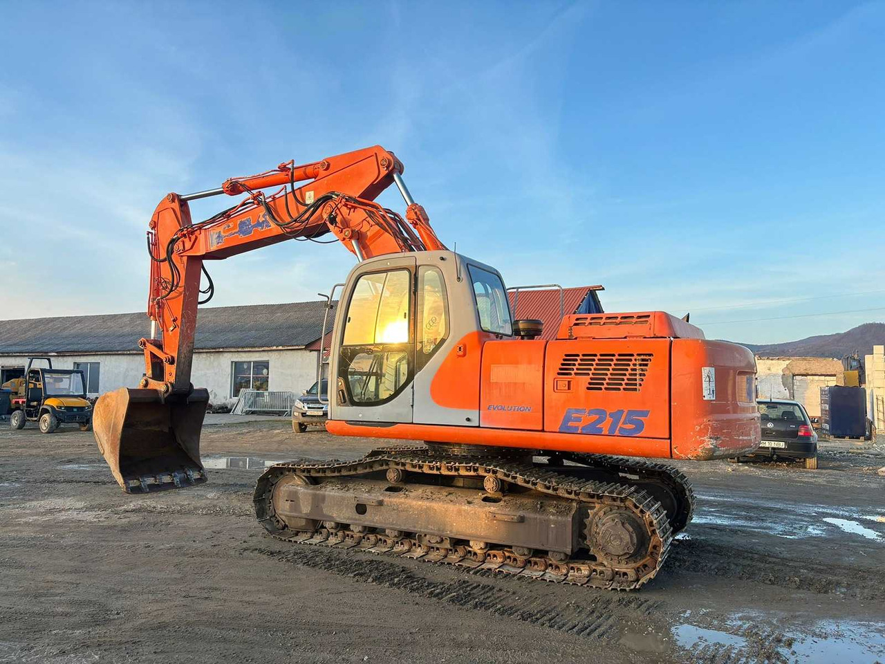 2003 FIAT KOBELCO E215 TRACKED EXCAVATOR - Bager: slika 2003 FIAT KOBELCO E215 TRACKED EXCAVATOR - Bager 2003 FIAT KOBELCO E215 TRACKED EXCAVATOR - Bager: slika 2003 FIAT KOBELCO E215 TRACKED EXCAVATOR - Bager