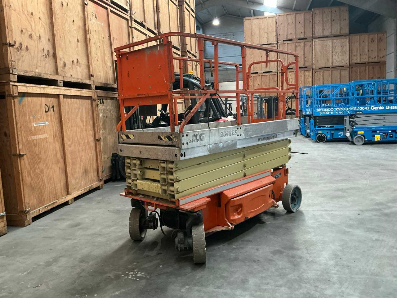 2004 JLG 2646ES SCISSOR LIFT - Podizna platforma: slika 2004 JLG 2646ES SCISSOR LIFT - Podizna platforma 2004 JLG 2646ES SCISSOR LIFT - Podizna platforma: slika 2004 JLG 2646ES SCISSOR LIFT - Podizna platforma