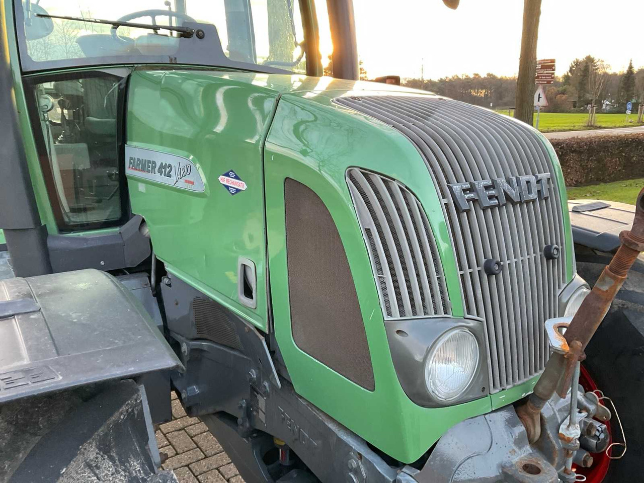 Traktor 2005 FENDT FARMER 412 VARIO ALL-WHEEL DRIVE FARM TRACTOR: slika Traktor 2005 FENDT FARMER 412 VARIO ALL-WHEEL DRIVE FARM TRACTOR Traktor 2005 FENDT FARMER 412 VARIO ALL-WHEEL DRIVE FARM TRACTOR: slika Traktor 2005 FENDT FARMER 412 VARIO ALL-WHEEL DRIVE FARM TRACTOR