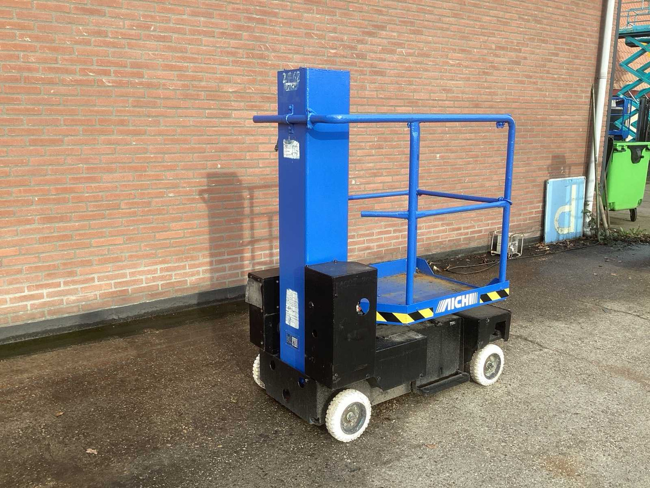 2007 AICHI SV04B AERIAL PLATFORM - Podizna platforma: slika 2007 AICHI SV04B AERIAL PLATFORM - Podizna platforma 2007 AICHI SV04B AERIAL PLATFORM - Podizna platforma: slika 2007 AICHI SV04B AERIAL PLATFORM - Podizna platforma