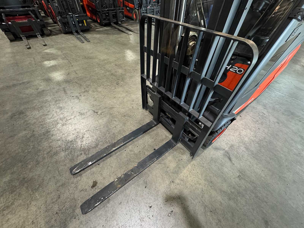 2008 SERVICE + UVV 10/2026 LINDE H20T 2,000KG TRIPLEX GAS FORKLIFT FORKLIFT 11,735 HOURS - Viličar: slika 2008 SERVICE + UVV 10/2026 LINDE H20T 2,000KG TRIPLEX GAS FORKLIFT FORKLIFT 11,735 HOURS - Viličar 2008 SERVICE + UVV 10/2026 LINDE H20T 2,000KG TRIPLEX GAS FORKLIFT FORKLIFT 11,735 HOURS - Viličar: slika 2008 SERVICE + UVV 10/2026 LINDE H20T 2,000KG TRIPLEX GAS FORKLIFT FORKLIFT 11,735 HOURS - Viličar