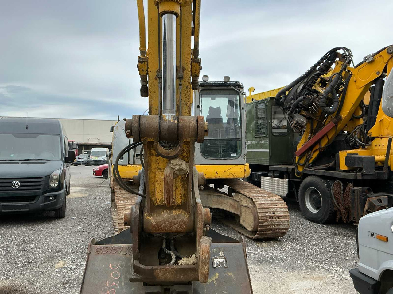 2009 NEW HOLLAND E235BSR-2 CRAWLER EXCAVATOR - Bager: slika 2009 NEW HOLLAND E235BSR-2 CRAWLER EXCAVATOR - Bager 2009 NEW HOLLAND E235BSR-2 CRAWLER EXCAVATOR - Bager: slika 2009 NEW HOLLAND E235BSR-2 CRAWLER EXCAVATOR - Bager