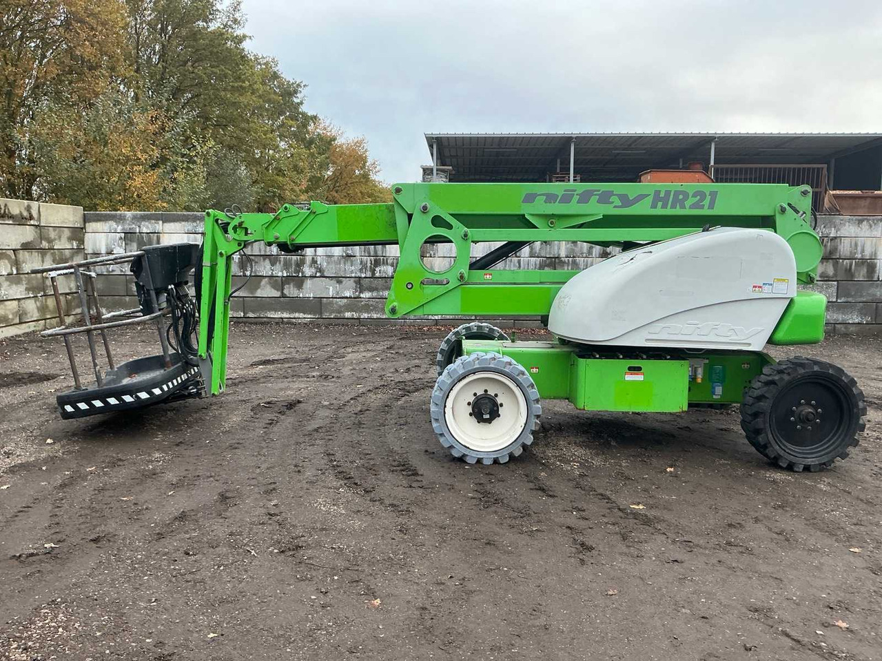 2010 NIFTY HR 21 HYBRID AERIAL WORK PLATFORM - Podizna platforma: slika 2010 NIFTY HR 21 HYBRID AERIAL WORK PLATFORM - Podizna platforma 2010 NIFTY HR 21 HYBRID AERIAL WORK PLATFORM - Podizna platforma: slika 2010 NIFTY HR 21 HYBRID AERIAL WORK PLATFORM - Podizna platforma