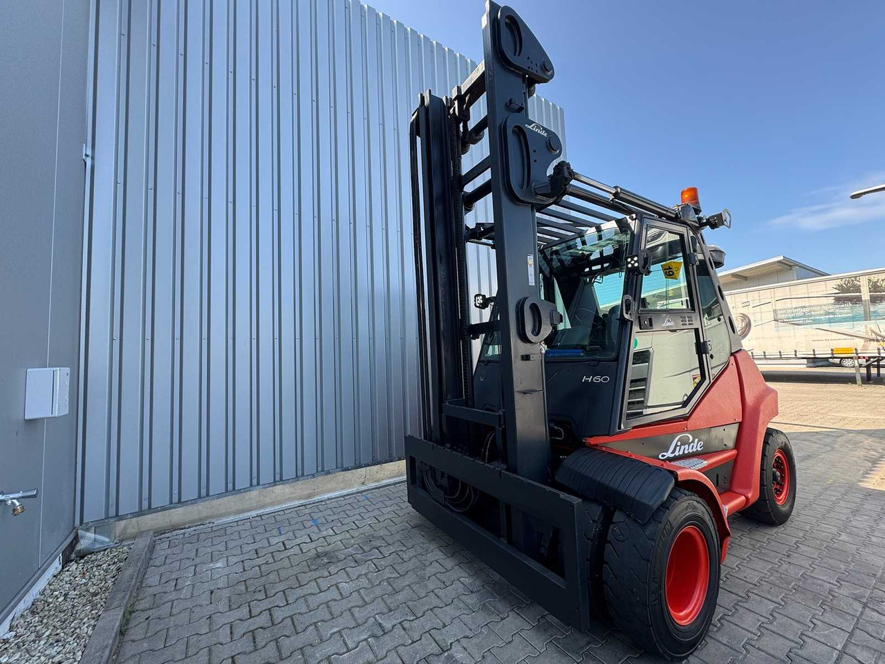 2012 UVV 08/2026 LINDE H60D 6,000KG 3RD + 4TH VALVE DIESEL FORKLIFT 13,507 HOURS - Viličar: slika 2012 UVV 08/2026 LINDE H60D 6,000KG 3RD + 4TH VALVE DIESEL FORKLIFT 13,507 HOURS - Viličar 2012 UVV 08/2026 LINDE H60D 6,000KG 3RD + 4TH VALVE DIESEL FORKLIFT 13,507 HOURS - Viličar: slika 2012 UVV 08/2026 LINDE H60D 6,000KG 3RD + 4TH VALVE DIESEL FORKLIFT 13,507 HOURS - Viličar