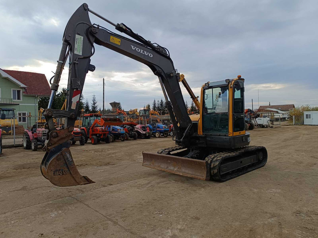2012 VOLVO ECR88 PLUS MIDI-EXCAVATOR - Bager: slika 2012 VOLVO ECR88 PLUS MIDI-EXCAVATOR - Bager 2012 VOLVO ECR88 PLUS MIDI-EXCAVATOR - Bager: slika 2012 VOLVO ECR88 PLUS MIDI-EXCAVATOR - Bager