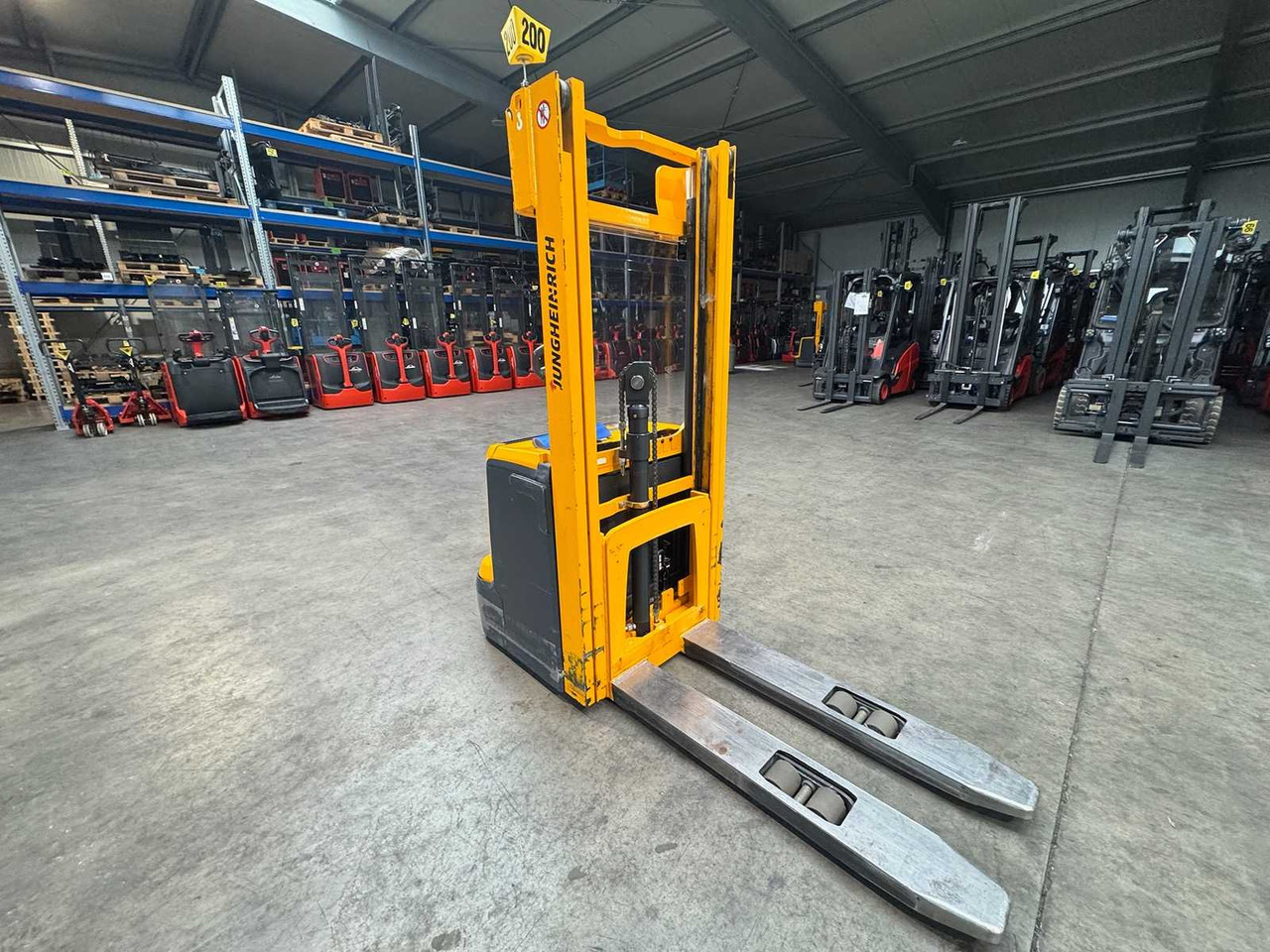2013 JUNGHEINRICH EJC220 2,000KG STACKER PALLET TRUCK ANT FREE LIFT - Viličar: slika 2013 JUNGHEINRICH EJC220 2,000KG STACKER PALLET TRUCK ANT FREE LIFT - Viličar 2013 JUNGHEINRICH EJC220 2,000KG STACKER PALLET TRUCK ANT FREE LIFT - Viličar: slika 2013 JUNGHEINRICH EJC220 2,000KG STACKER PALLET TRUCK ANT FREE LIFT - Viličar