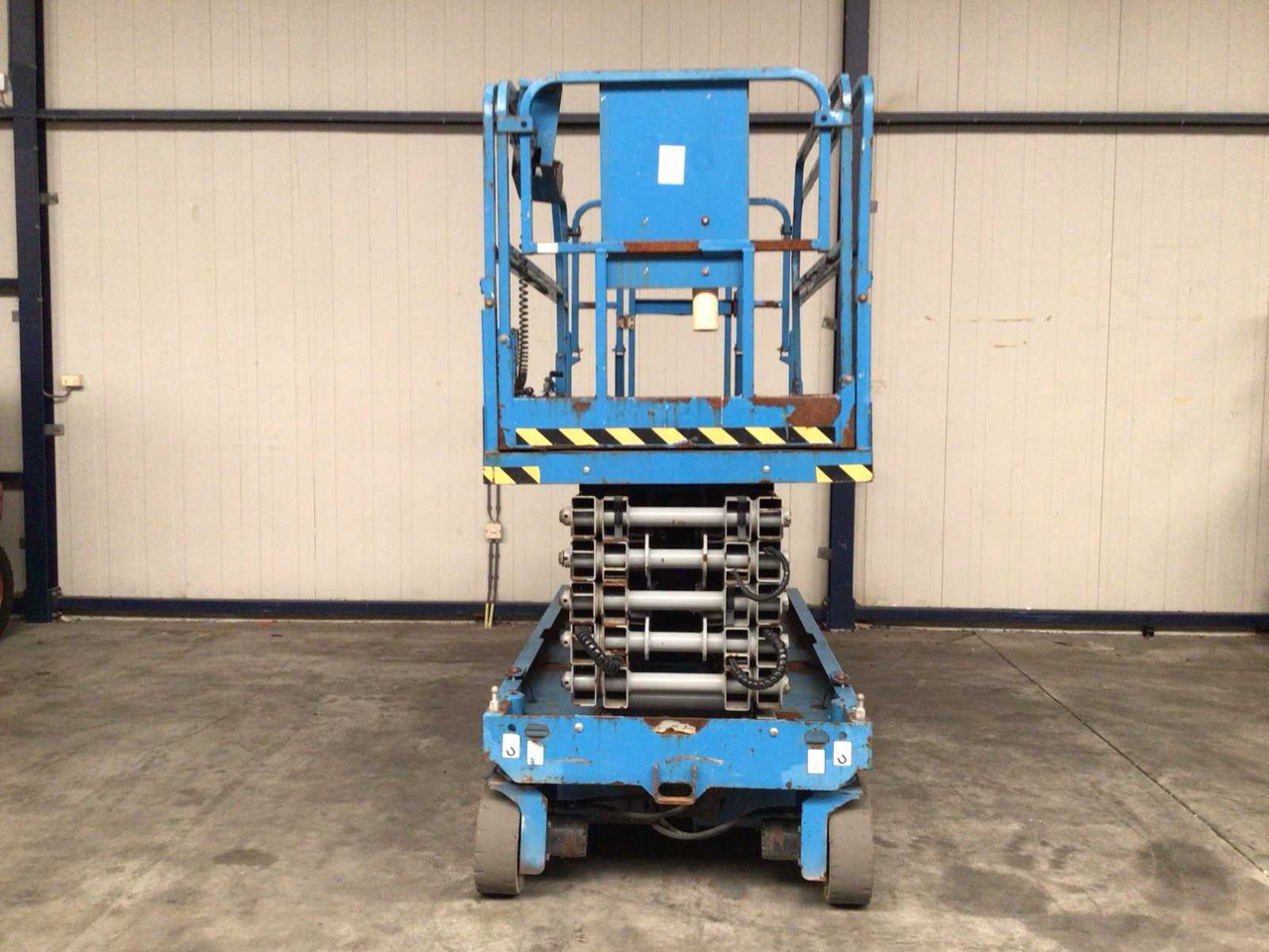 2015 GENIE GS4047 SCISSOR LIFT - Podizna platforma: slika 2015 GENIE GS4047 SCISSOR LIFT - Podizna platforma 2015 GENIE GS4047 SCISSOR LIFT - Podizna platforma: slika 2015 GENIE GS4047 SCISSOR LIFT - Podizna platforma