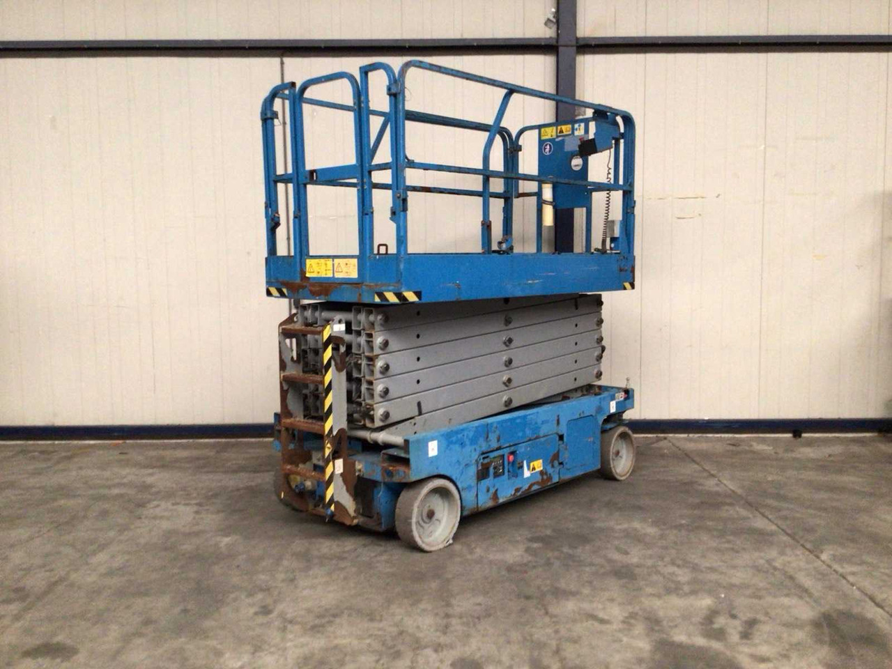 2015 GENIE GS4047 SCISSOR LIFT - Podizna platforma: slika 2015 GENIE GS4047 SCISSOR LIFT - Podizna platforma 2015 GENIE GS4047 SCISSOR LIFT - Podizna platforma: slika 2015 GENIE GS4047 SCISSOR LIFT - Podizna platforma