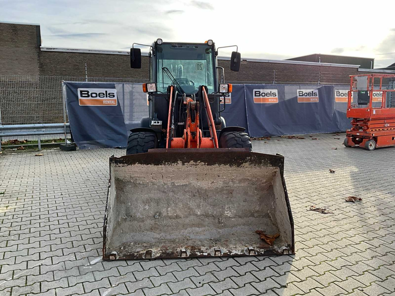 2015 KOMATSU WA-70-7 ARTICULATED WHEEL LOADER 4X4 - Utovarivač na kotačima: slika 2015 KOMATSU WA-70-7 ARTICULATED WHEEL LOADER 4X4 - Utovarivač na kotačima 2015 KOMATSU WA-70-7 ARTICULATED WHEEL LOADER 4X4 - Utovarivač na kotačima: slika 2015 KOMATSU WA-70-7 ARTICULATED WHEEL LOADER 4X4 - Utovarivač na kotačima