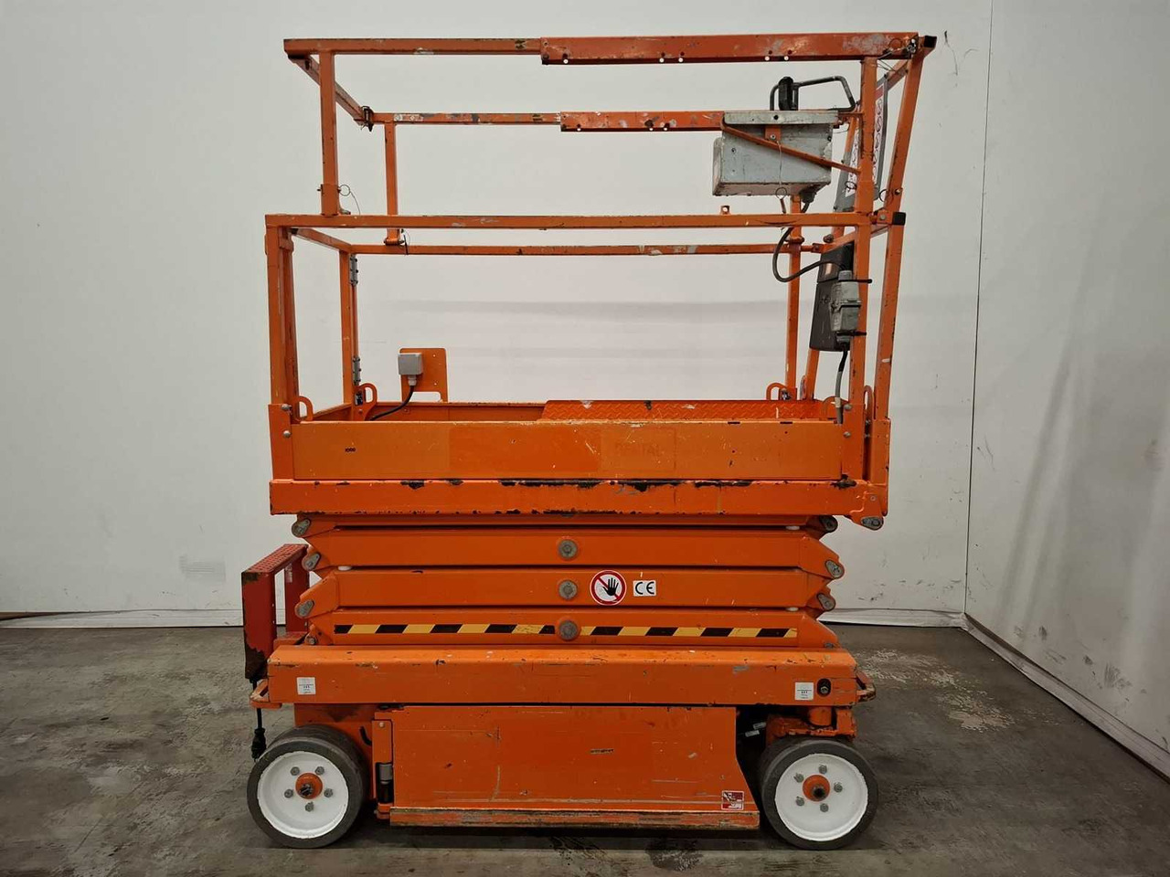 2015 SKYJACK SJ3219 AERIAL PLATFORM - Podizna platforma: slika 2015 SKYJACK SJ3219 AERIAL PLATFORM - Podizna platforma 2015 SKYJACK SJ3219 AERIAL PLATFORM - Podizna platforma: slika 2015 SKYJACK SJ3219 AERIAL PLATFORM - Podizna platforma