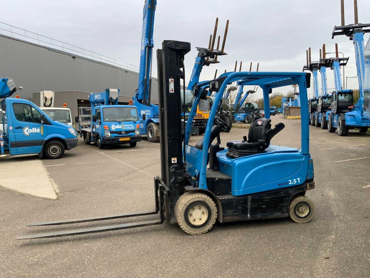 2015 YALE ERP25VL FORKLIFT - Viličar: slika 2015 YALE ERP25VL FORKLIFT - Viličar 2015 YALE ERP25VL FORKLIFT - Viličar: slika 2015 YALE ERP25VL FORKLIFT - Viličar