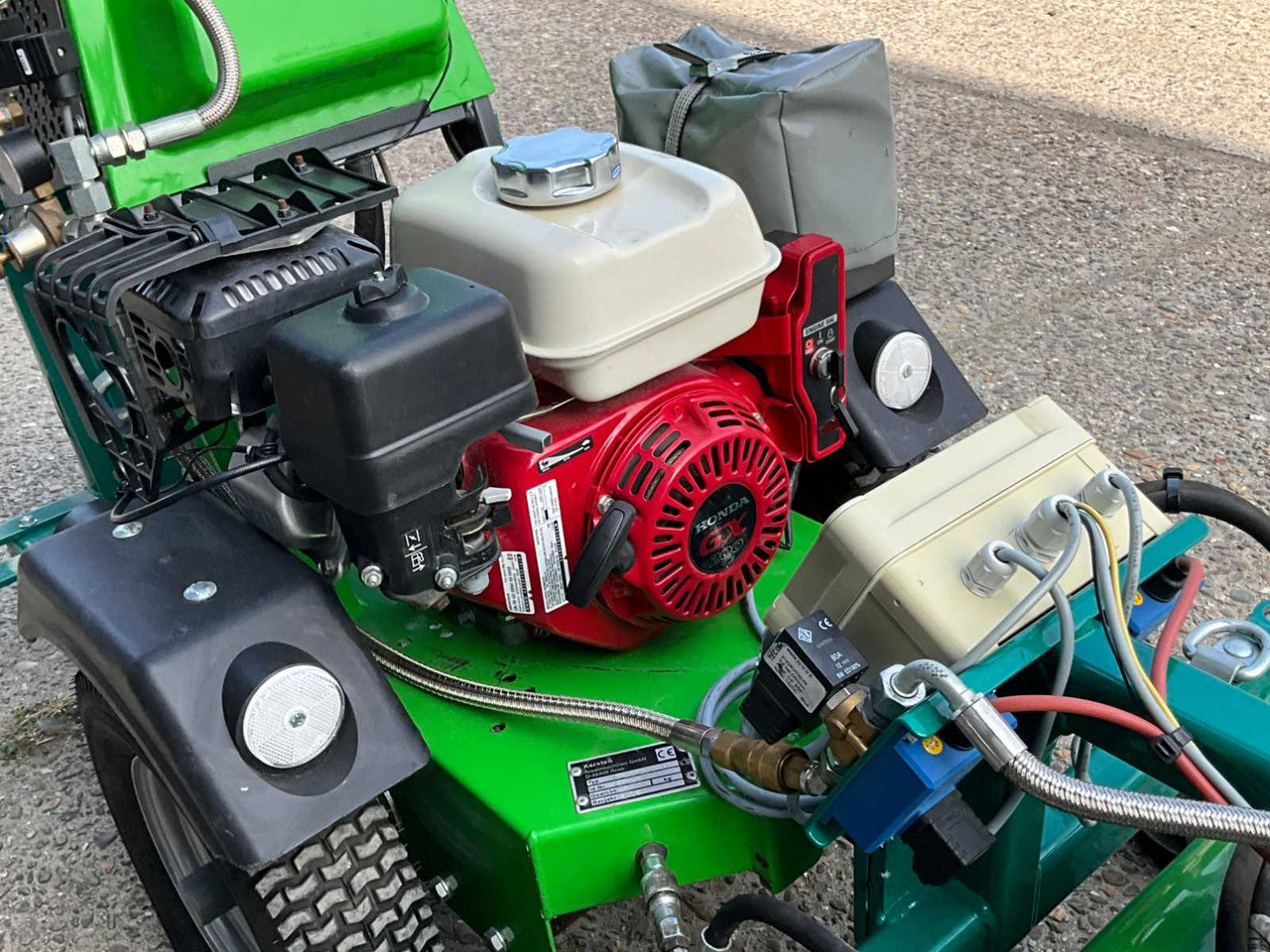 Oprema za vrt 2016 Kersten / Weed Control Tractton Compact / Air Combi Compact: slika Oprema za vrt 2016 Kersten / Weed Control Tractton Compact / Air Combi Compact