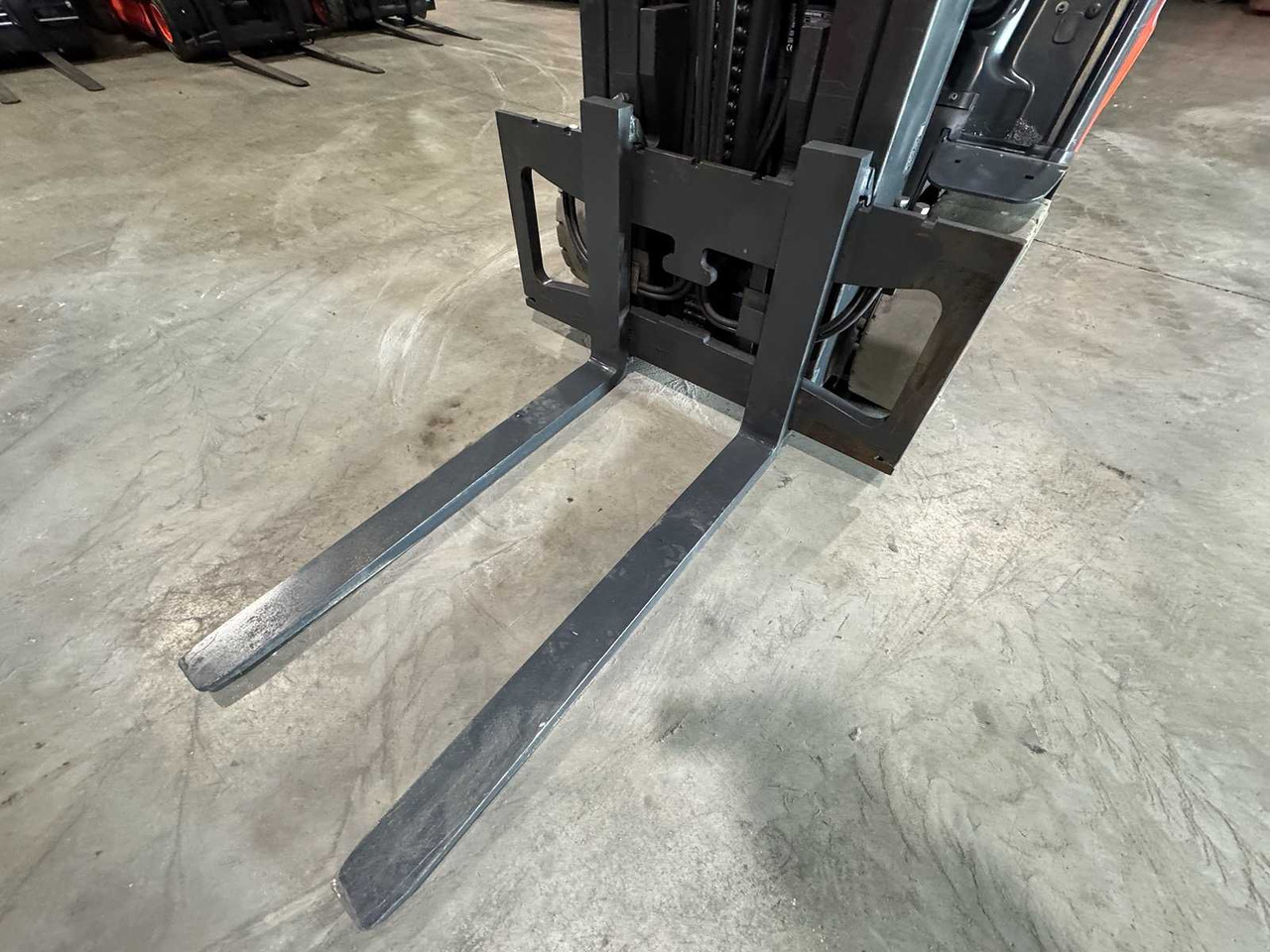 Viličar 2016 SERVICE + UVV 10/2026 LINDE E30L 3.000KG EVO TRIPLEX 3.+4.: slika Viličar 2016 SERVICE + UVV 10/2026 LINDE E30L 3.000KG EVO TRIPLEX 3.+4. Viličar 2016 SERVICE + UVV 10/2026 LINDE E30L 3.000KG EVO TRIPLEX 3.+4.: slika Viličar 2016 SERVICE + UVV 10/2026 LINDE E30L 3.000KG EVO TRIPLEX 3.+4.