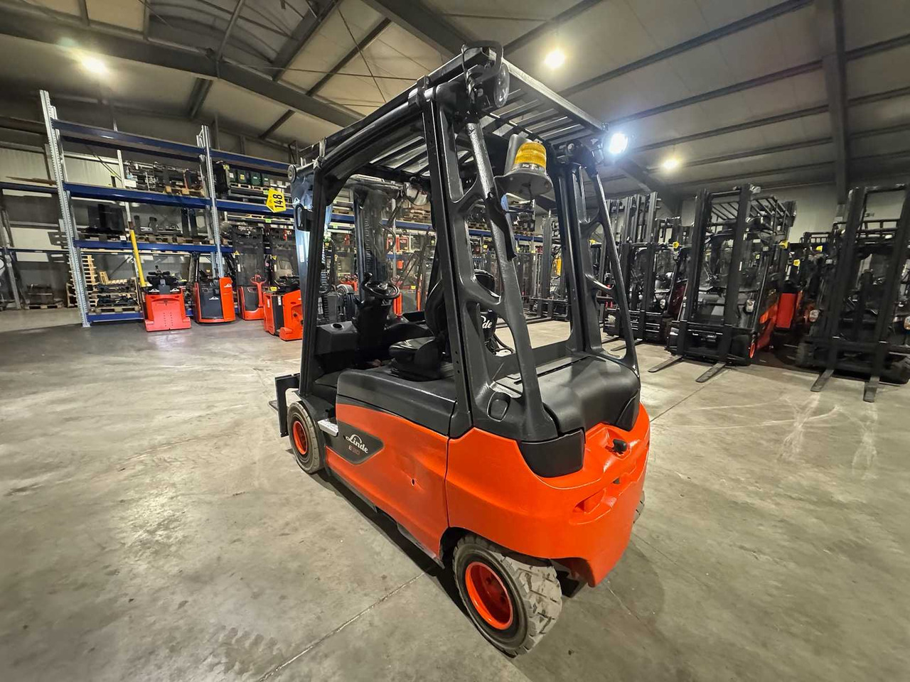 Viličar 2016 SERVICE + UVV 10/2026 LINDE E30L 3.000KG EVO TRIPLEX 3.+4.: slika Viličar 2016 SERVICE + UVV 10/2026 LINDE E30L 3.000KG EVO TRIPLEX 3.+4. Viličar 2016 SERVICE + UVV 10/2026 LINDE E30L 3.000KG EVO TRIPLEX 3.+4.: slika Viličar 2016 SERVICE + UVV 10/2026 LINDE E30L 3.000KG EVO TRIPLEX 3.+4.