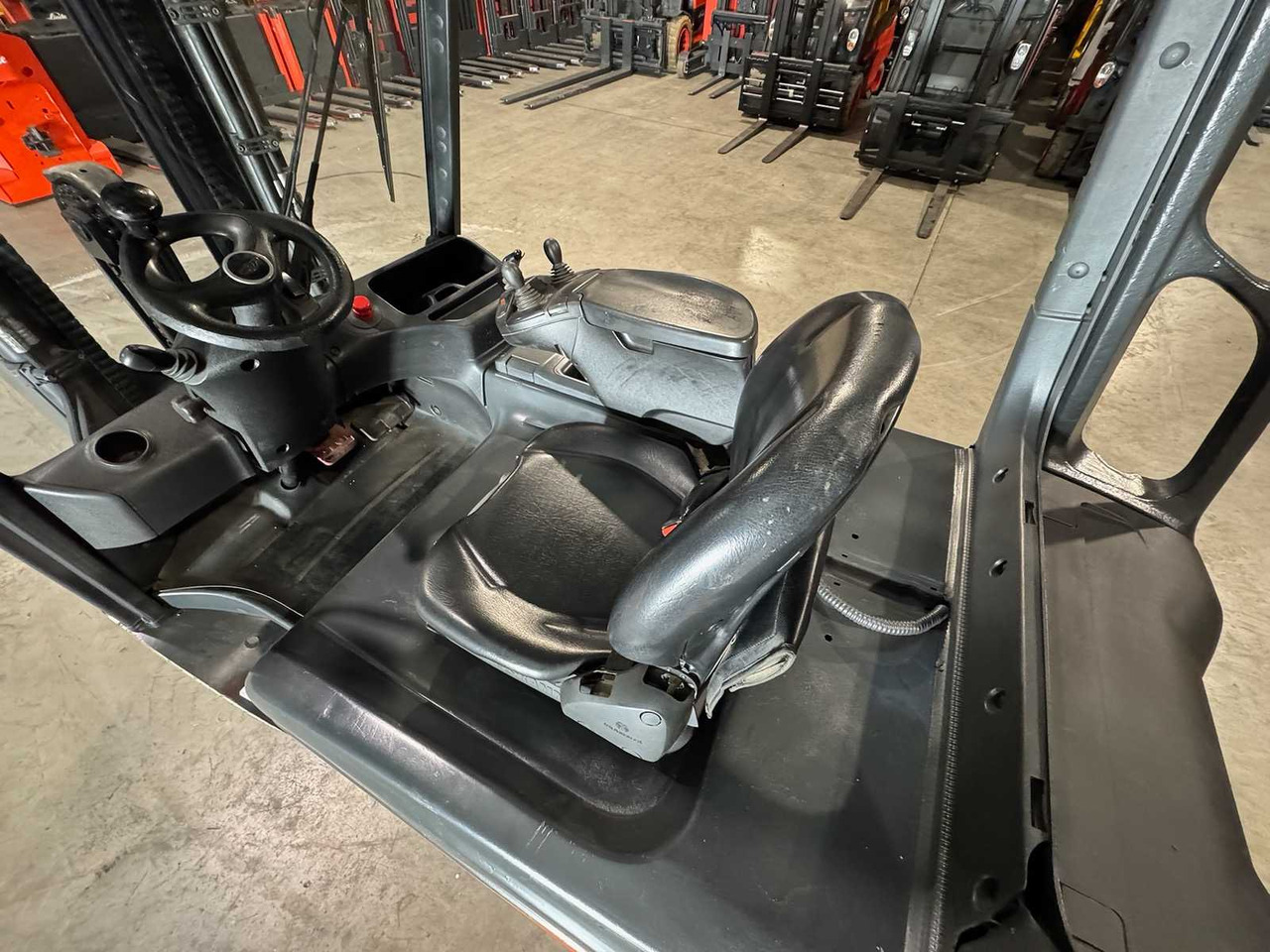 Viličar 2016 SERVICE + UVV 10/2026 LINDE E30L 3.000KG EVO TRIPLEX 3.+4.: slika Viličar 2016 SERVICE + UVV 10/2026 LINDE E30L 3.000KG EVO TRIPLEX 3.+4. Viličar 2016 SERVICE + UVV 10/2026 LINDE E30L 3.000KG EVO TRIPLEX 3.+4.: slika Viličar 2016 SERVICE + UVV 10/2026 LINDE E30L 3.000KG EVO TRIPLEX 3.+4.