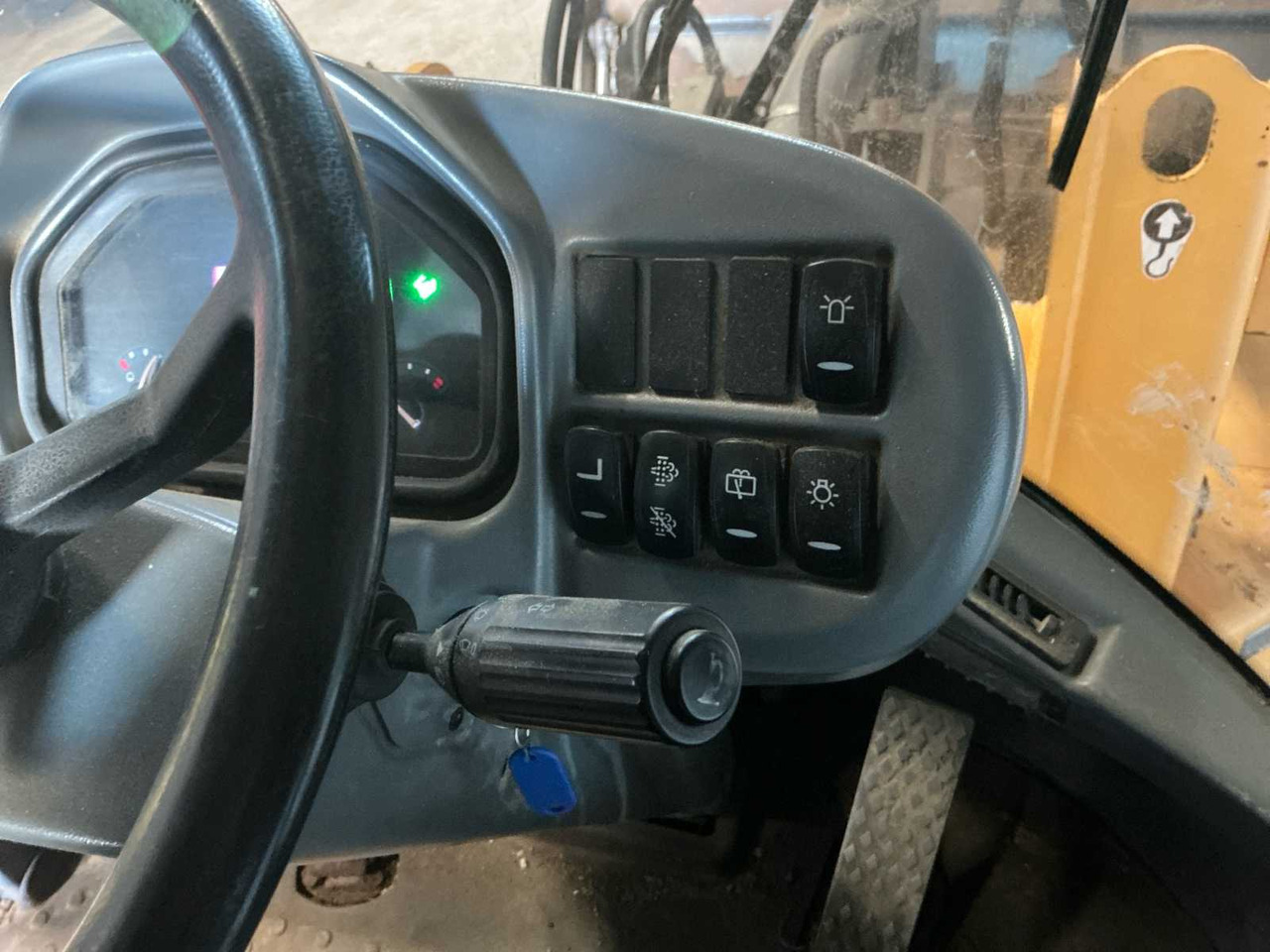 2016 VOLVO L30G SHOVEL - Utovarivač na kotačima: slika 2016 VOLVO L30G SHOVEL - Utovarivač na kotačima 2016 VOLVO L30G SHOVEL - Utovarivač na kotačima: slika 2016 VOLVO L30G SHOVEL - Utovarivač na kotačima