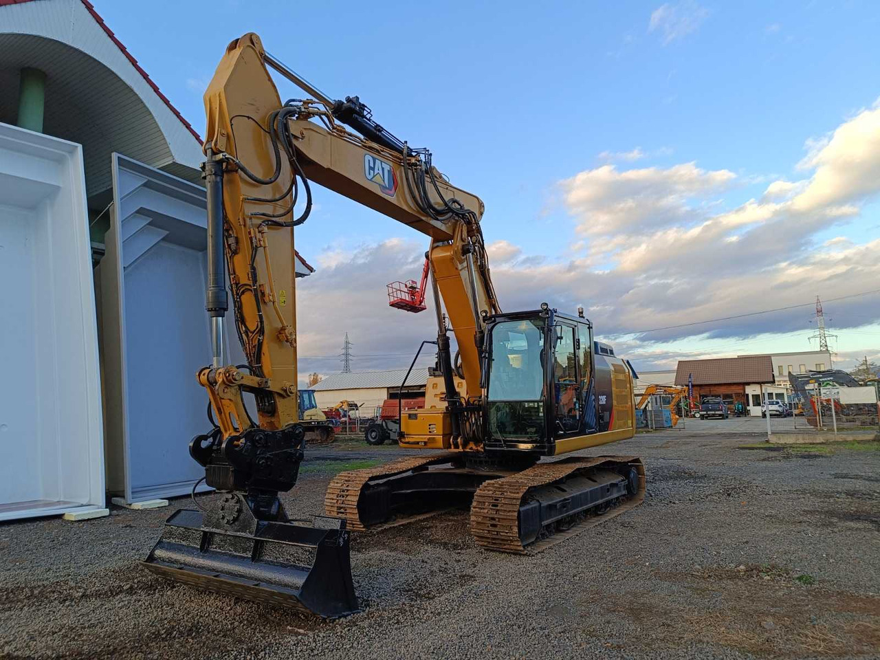 2017 CATERPILLAR 320FL TRACKED EXCAVATOR - Bager: slika 2017 CATERPILLAR 320FL TRACKED EXCAVATOR - Bager 2017 CATERPILLAR 320FL TRACKED EXCAVATOR - Bager: slika 2017 CATERPILLAR 320FL TRACKED EXCAVATOR - Bager