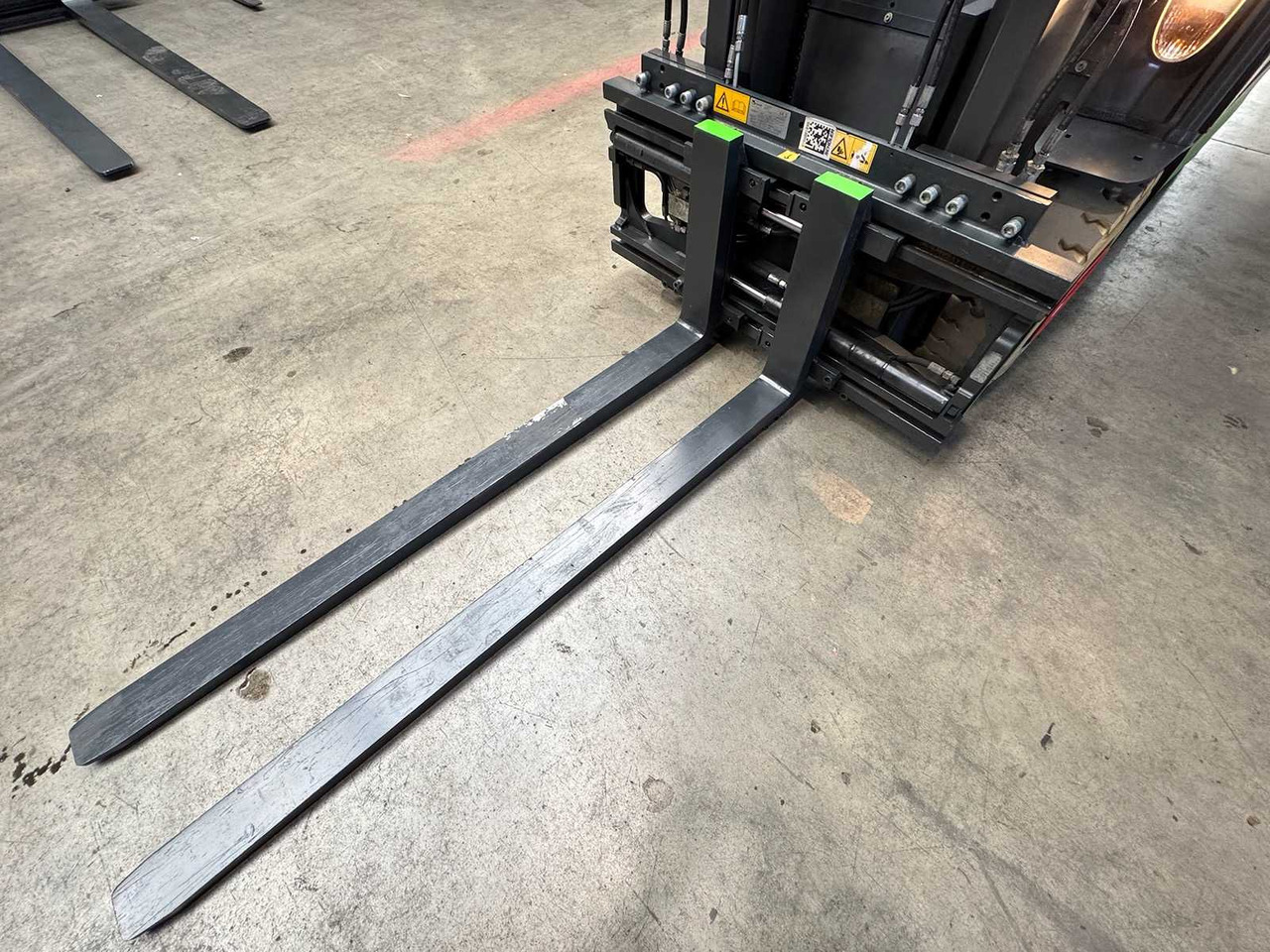 Viličar 2017 SERVICE + UVV 07/2026 LINDE E25L 2.500KG EVO 3.+4.: slika Viličar 2017 SERVICE + UVV 07/2026 LINDE E25L 2.500KG EVO 3.+4. Viličar 2017 SERVICE + UVV 07/2026 LINDE E25L 2.500KG EVO 3.+4.: slika Viličar 2017 SERVICE + UVV 07/2026 LINDE E25L 2.500KG EVO 3.+4.