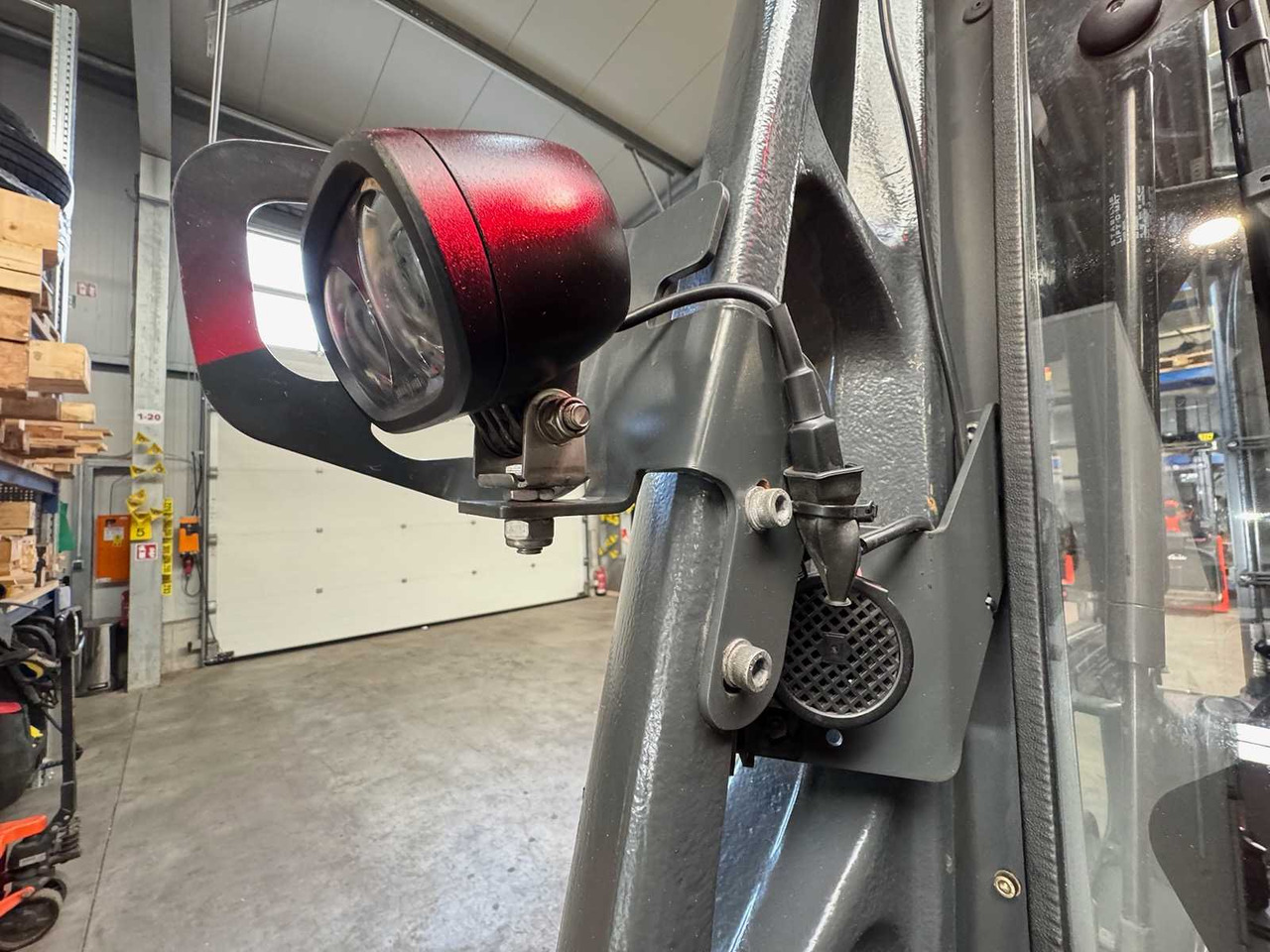 Viličar 2017 SERVICE + UVV 07/2026 LINDE E25L 2.500KG EVO 3.+4.: slika Viličar 2017 SERVICE + UVV 07/2026 LINDE E25L 2.500KG EVO 3.+4. Viličar 2017 SERVICE + UVV 07/2026 LINDE E25L 2.500KG EVO 3.+4.: slika Viličar 2017 SERVICE + UVV 07/2026 LINDE E25L 2.500KG EVO 3.+4.