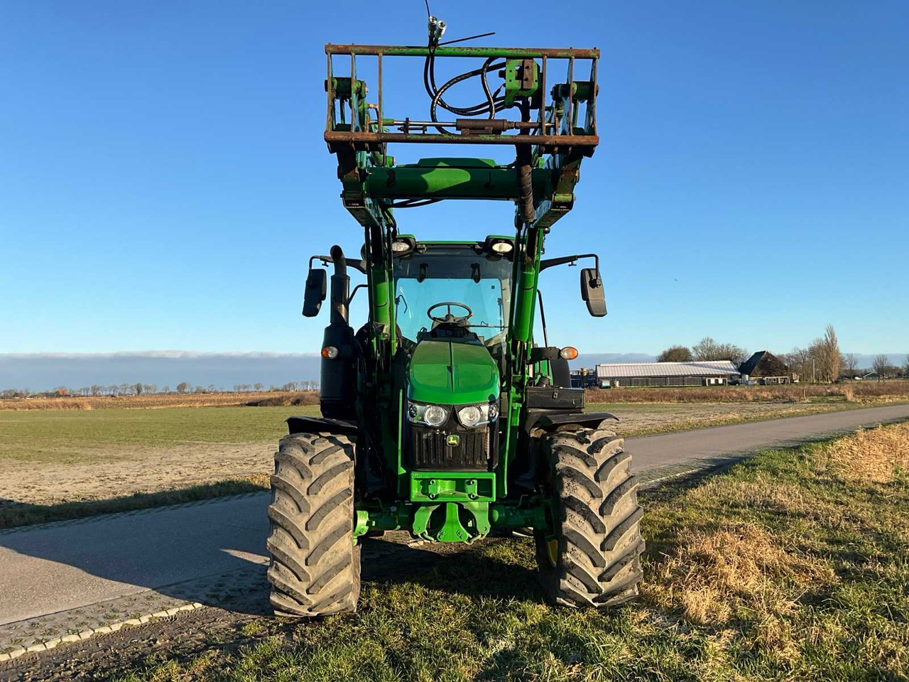 2019 JOHN DEERE 6120M COMMAND QUAD FRONT LOADER FOUR WHEEL DRIVE FARM TRACTOR - Traktor: slika 2019 JOHN DEERE 6120M COMMAND QUAD FRONT LOADER FOUR WHEEL DRIVE FARM TRACTOR - Traktor 2019 JOHN DEERE 6120M COMMAND QUAD FRONT LOADER FOUR WHEEL DRIVE FARM TRACTOR - Traktor: slika 2019 JOHN DEERE 6120M COMMAND QUAD FRONT LOADER FOUR WHEEL DRIVE FARM TRACTOR - Traktor