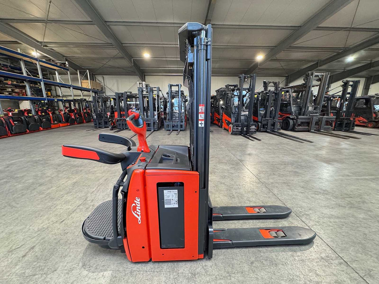 2020 SERVICE +UVV 09/2026 LINDE L14AP EVO 1.400KG PALLET TRUCK ANT 4.617 HOURS - Viličar: slika 2020 SERVICE +UVV 09/2026 LINDE L14AP EVO 1.400KG PALLET TRUCK ANT 4.617 HOURS - Viličar 2020 SERVICE +UVV 09/2026 LINDE L14AP EVO 1.400KG PALLET TRUCK ANT 4.617 HOURS - Viličar: slika 2020 SERVICE +UVV 09/2026 LINDE L14AP EVO 1.400KG PALLET TRUCK ANT 4.617 HOURS - Viličar