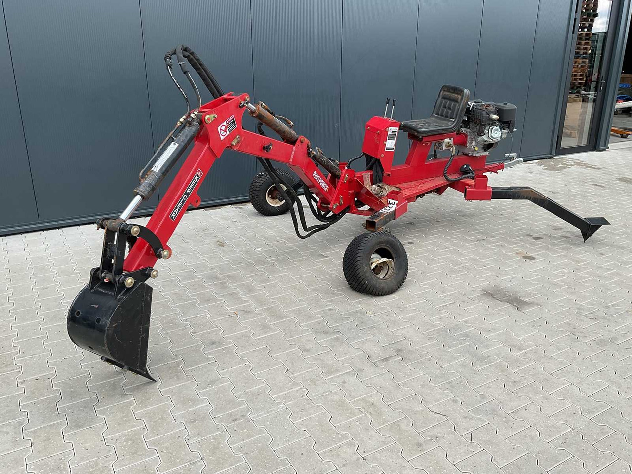 2021 EXCAVATOR WITH HITCH BACKHOE LOADER - Mini bager: slika 2021 EXCAVATOR WITH HITCH BACKHOE LOADER - Mini bager 2021 EXCAVATOR WITH HITCH BACKHOE LOADER - Mini bager: slika 2021 EXCAVATOR WITH HITCH BACKHOE LOADER - Mini bager