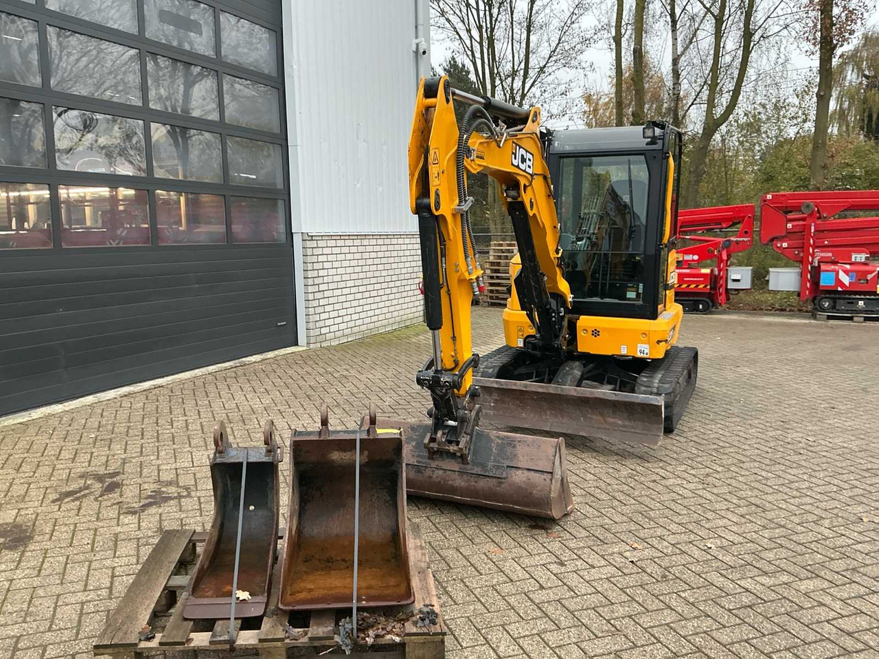 Bager 2021 JCB 35Z-1 MIDI EXCAVATOR: slika Bager 2021 JCB 35Z-1 MIDI EXCAVATOR Bager 2021 JCB 35Z-1 MIDI EXCAVATOR: slika Bager 2021 JCB 35Z-1 MIDI EXCAVATOR