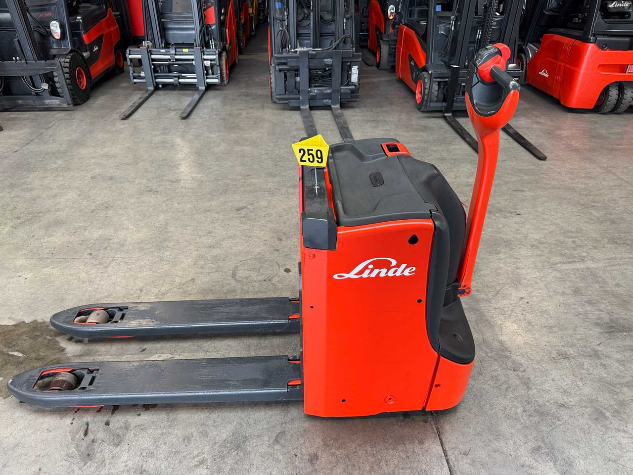 2021 LINDE T16L PALLET TRUCK ANT STACKER INITIAL STROKE 1,675 HOURS - Viličar: slika 2021 LINDE T16L PALLET TRUCK ANT STACKER INITIAL STROKE 1,675 HOURS - Viličar 2021 LINDE T16L PALLET TRUCK ANT STACKER INITIAL STROKE 1,675 HOURS - Viličar: slika 2021 LINDE T16L PALLET TRUCK ANT STACKER INITIAL STROKE 1,675 HOURS - Viličar