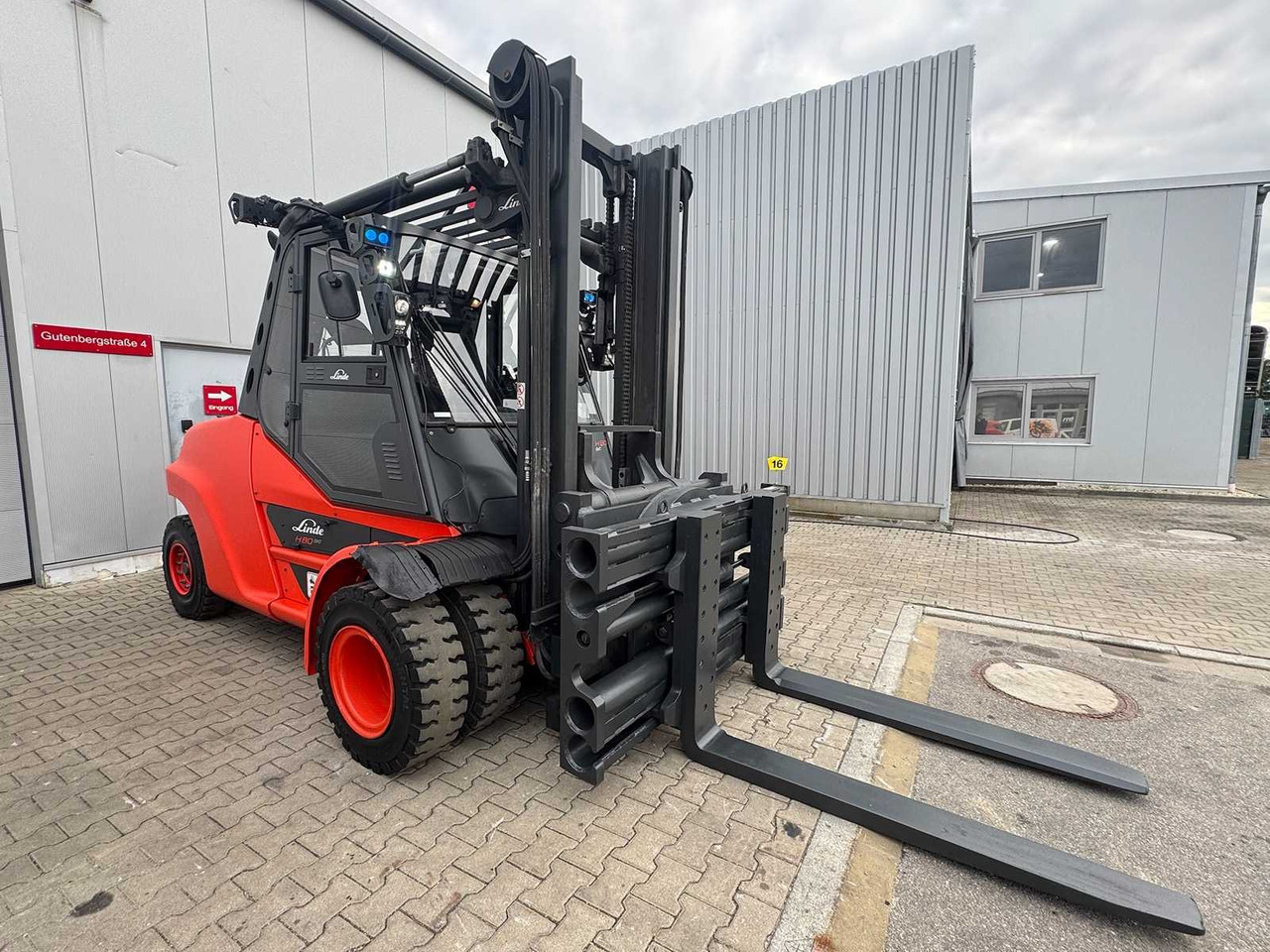 2021 SERVICE + UVV 10/2026 LINDE H80/1100D 3RD+4TH+5TH VALVE ROTARY CLAMP DIESEL FORKLIFT 9,913 HOURS - Viličar: slika 2021 SERVICE + UVV 10/2026 LINDE H80/1100D 3RD+4TH+5TH VALVE ROTARY CLAMP DIESEL FORKLIFT 9,913 HOURS - Viličar 2021 SERVICE + UVV 10/2026 LINDE H80/1100D 3RD+4TH+5TH VALVE ROTARY CLAMP DIESEL FORKLIFT 9,913 HOURS - Viličar: slika 2021 SERVICE + UVV 10/2026 LINDE H80/1100D 3RD+4TH+5TH VALVE ROTARY CLAMP DIESEL FORKLIFT 9,913 HOURS - Viličar