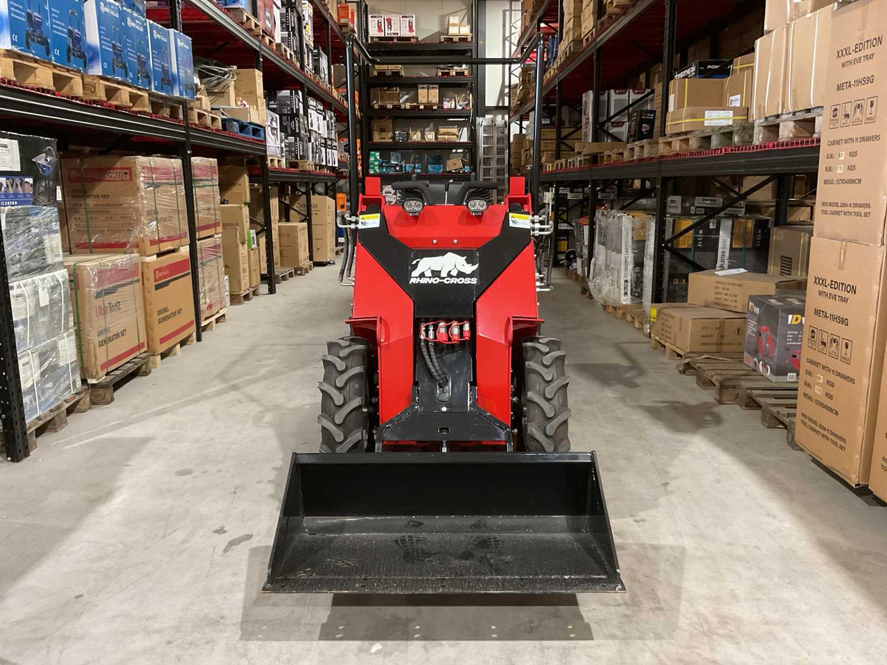 Utovarivač na kotačima 2025 RHINO-CROSS SSL480 SHOVEL: slika Utovarivač na kotačima 2025 RHINO-CROSS SSL480 SHOVEL