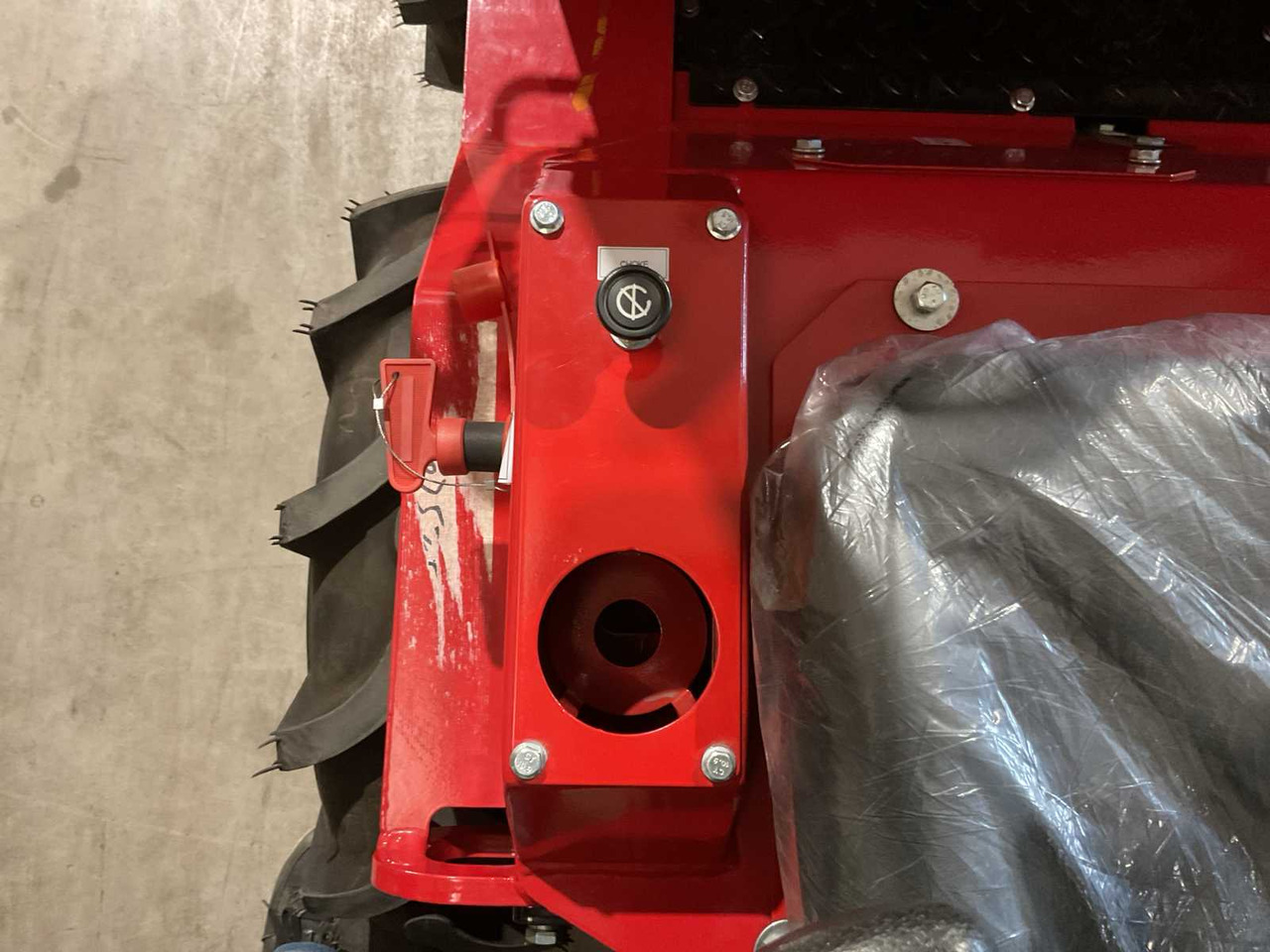 Utovarivač na kotačima 2025 RHINO-CROSS SSL480 SHOVEL: slika Utovarivač na kotačima 2025 RHINO-CROSS SSL480 SHOVEL